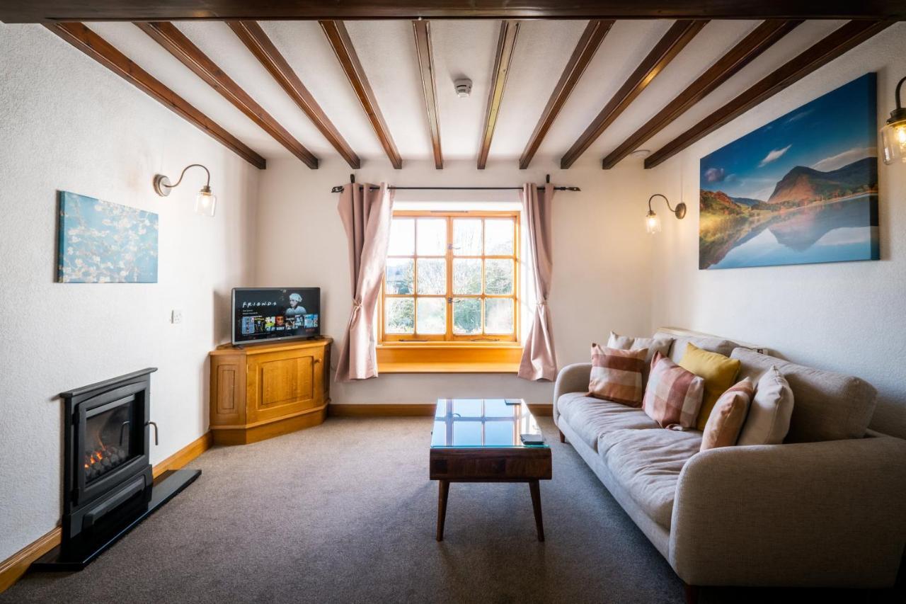 Stunning Cottage Grade 2 Listed With Parking And Hot Tub Bowness-on-Windermere Exterior foto