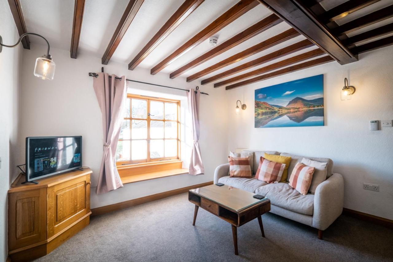Stunning Cottage Grade 2 Listed With Parking And Hot Tub Bowness-on-Windermere Exterior foto